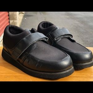 MT EMEY 728 Bunion Men's Therapeutic Shoe Black Leather Strap Wide Size 11(4E)